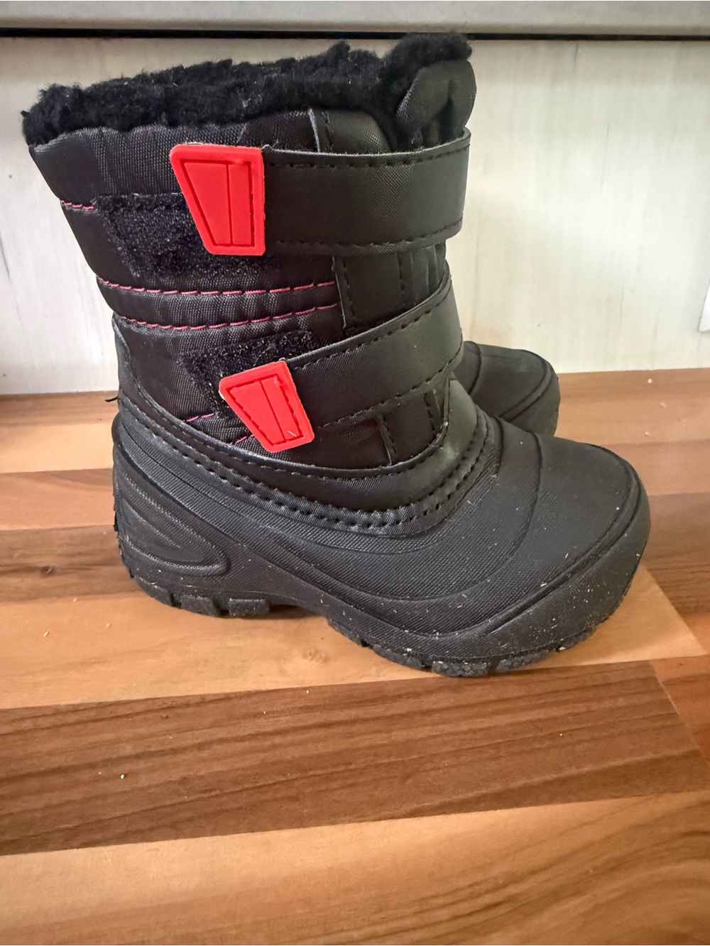 Kids Black Winter Boots with Red Accents size 6